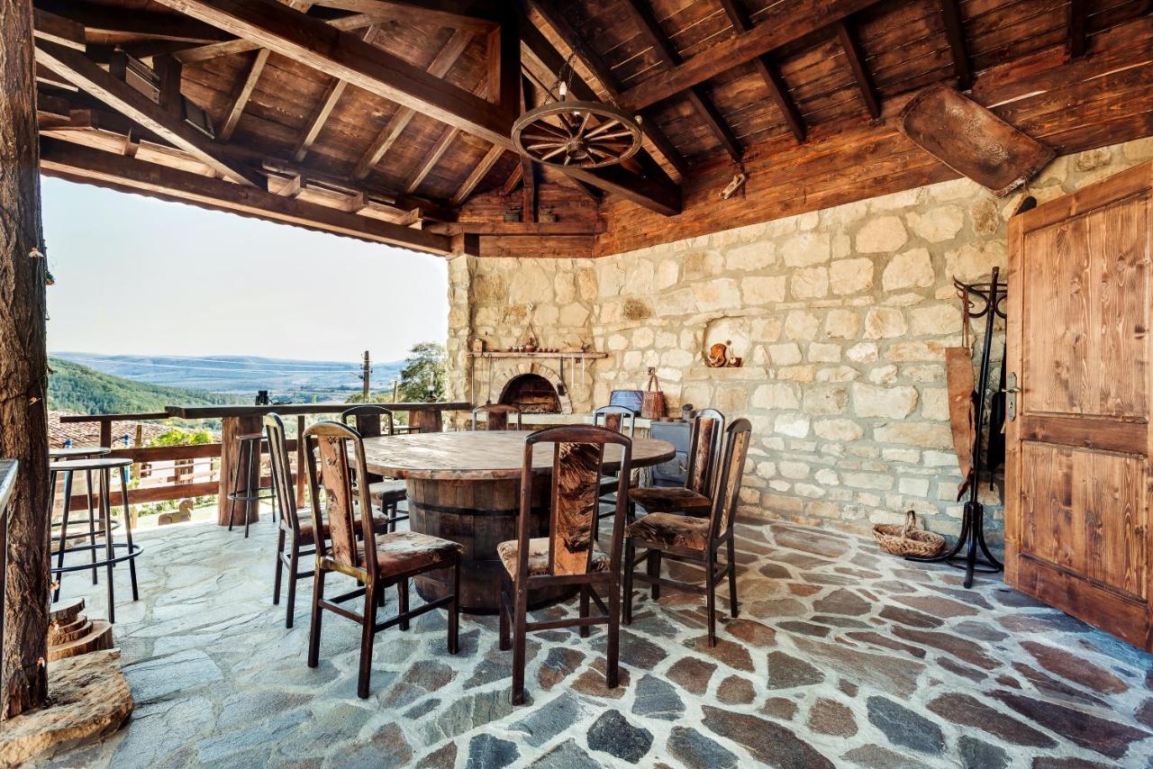 Guest House Hristova Kashta - Христова Къща Cherni Vrukh ภายนอก รูปภาพ