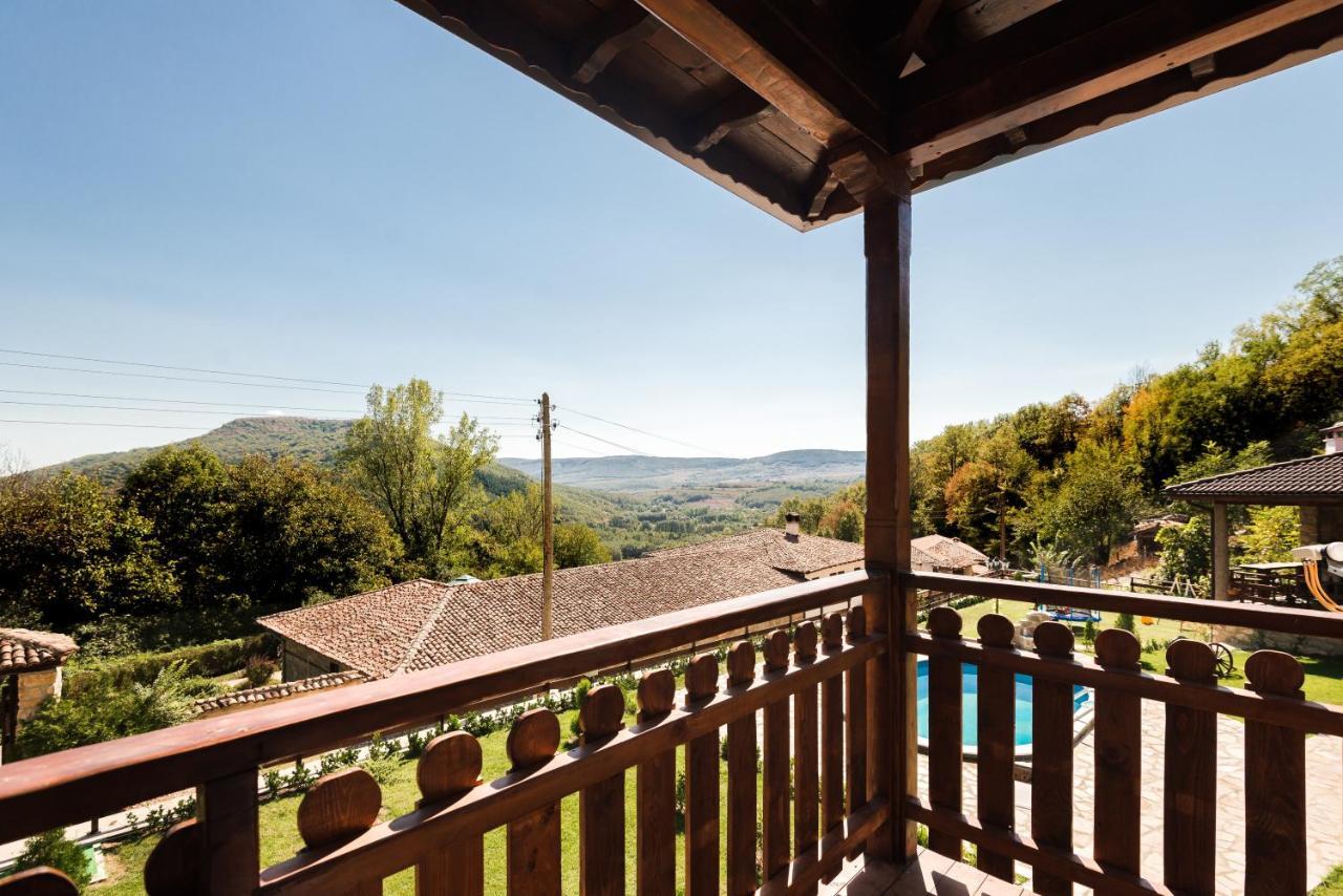 Guest House Hristova Kashta - Христова Къща Cherni Vrukh ภายนอก รูปภาพ