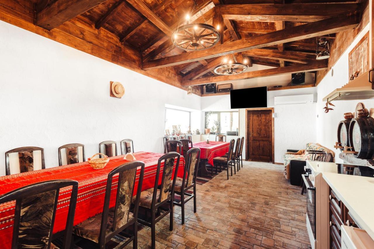 Guest House Hristova Kashta - Христова Къща Cherni Vrukh ภายนอก รูปภาพ