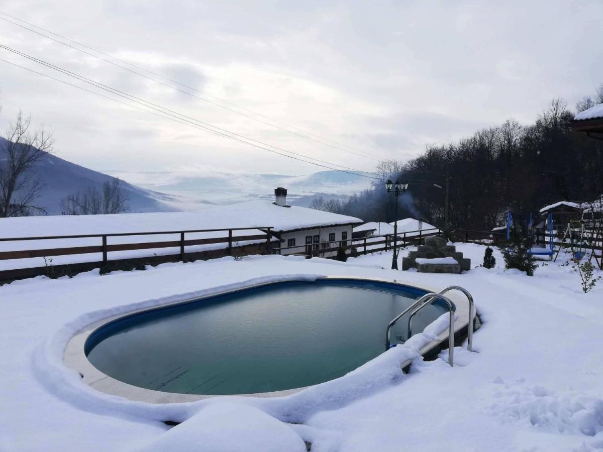 Guest House Hristova Kashta - Христова Къща Cherni Vrukh ภายนอก รูปภาพ